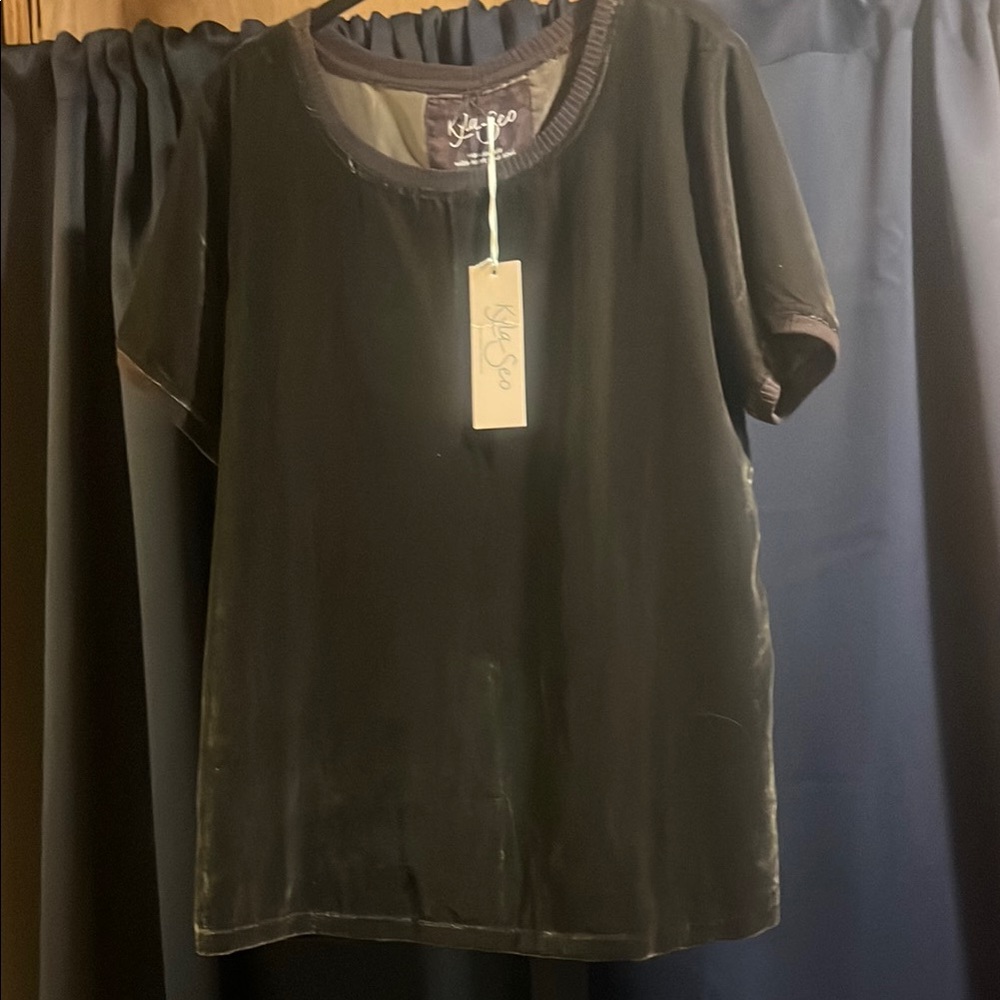 Black Velvet Designer Handmade Short Sleeve Women's Top